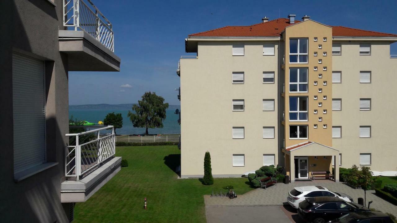 Siofoki Vizparti Nyaralo - Lakeside Apartment 外观 照片